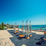 Marina View *