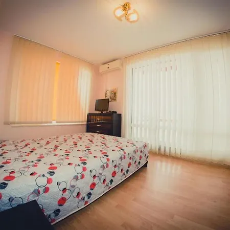 Marina View Apartment Sweti Wlas